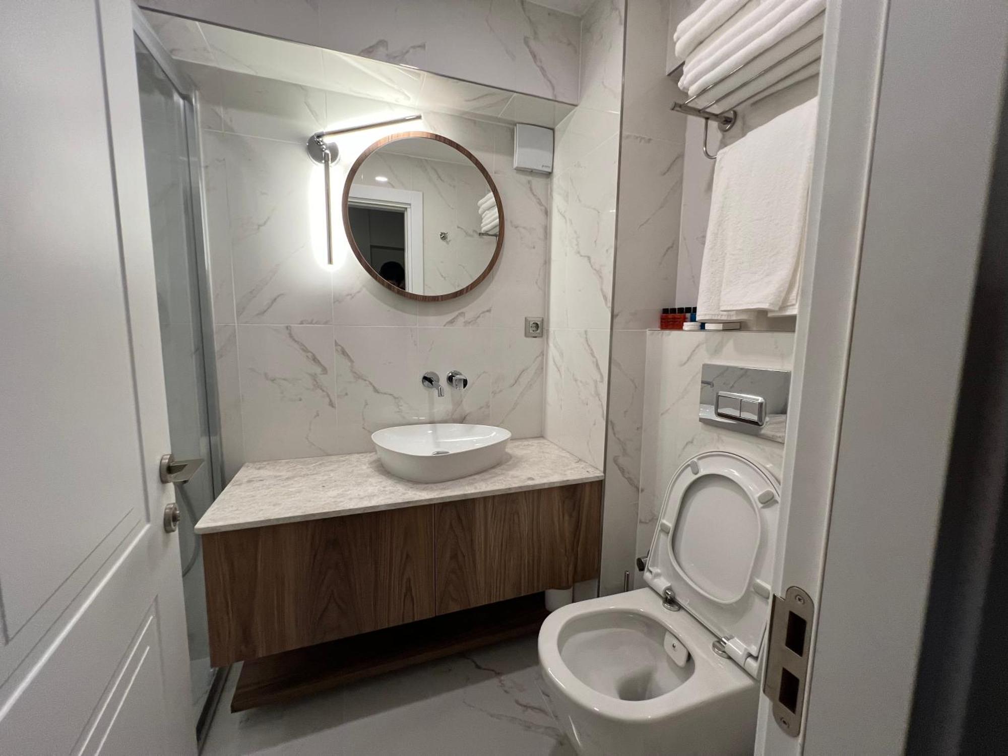 Iris Han Hotel Istanbul Exterior photo